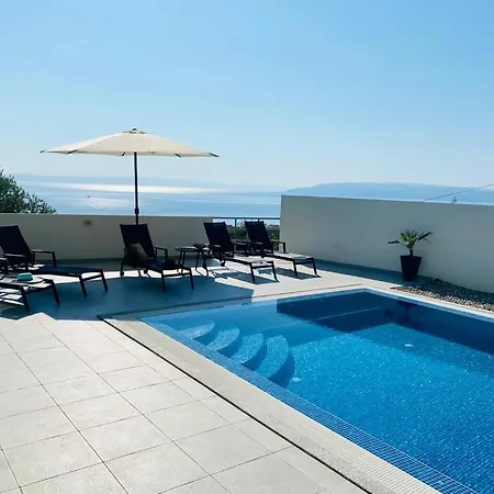 Noura In Makarska, Private Pool,gym *